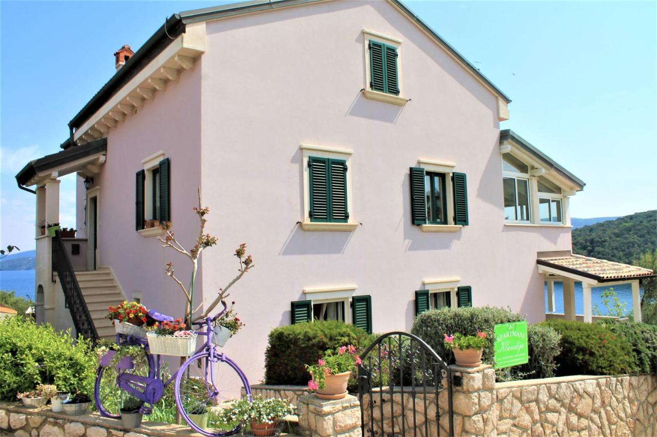 Apartmani Klaudija Valun Exterior foto