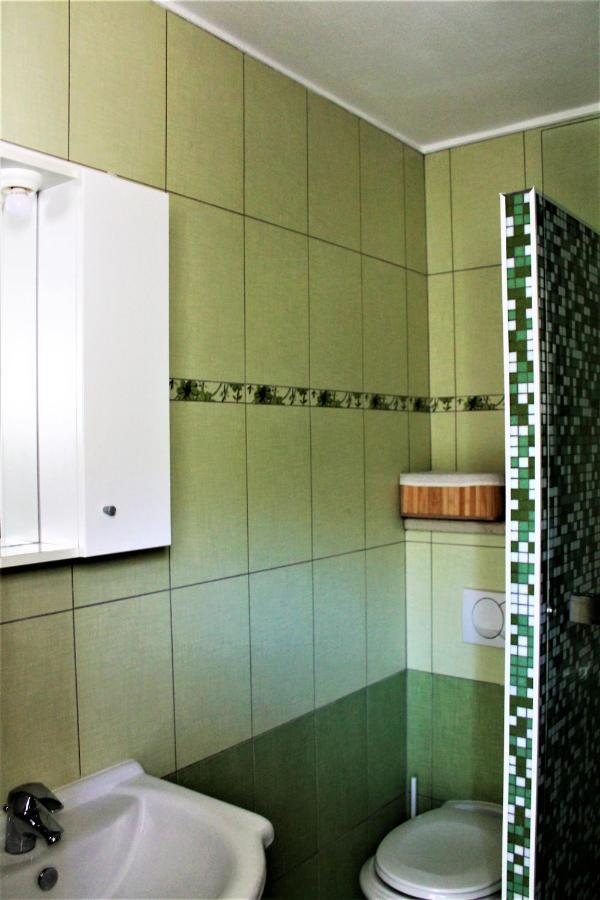 Apartmani Klaudija Valun Exterior foto